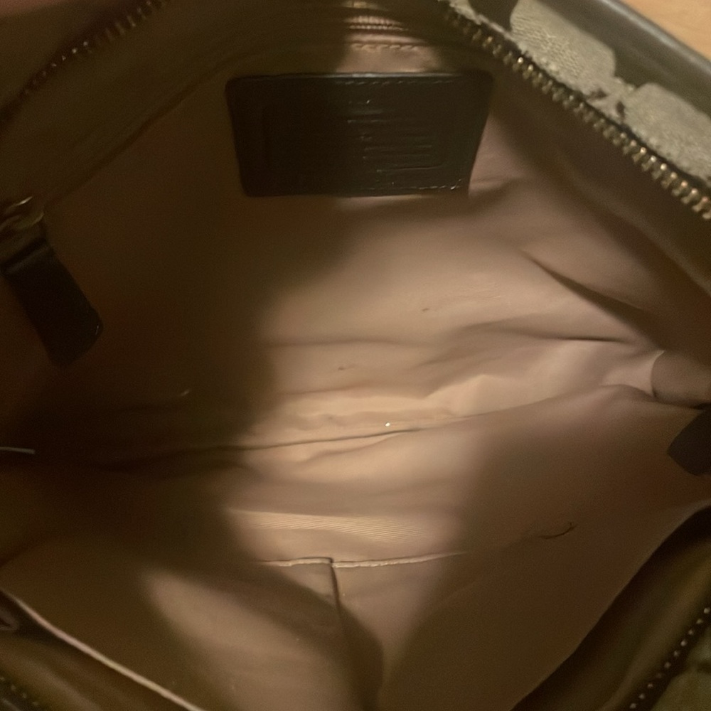 EUC Coach Bag - Picture 3 of 11